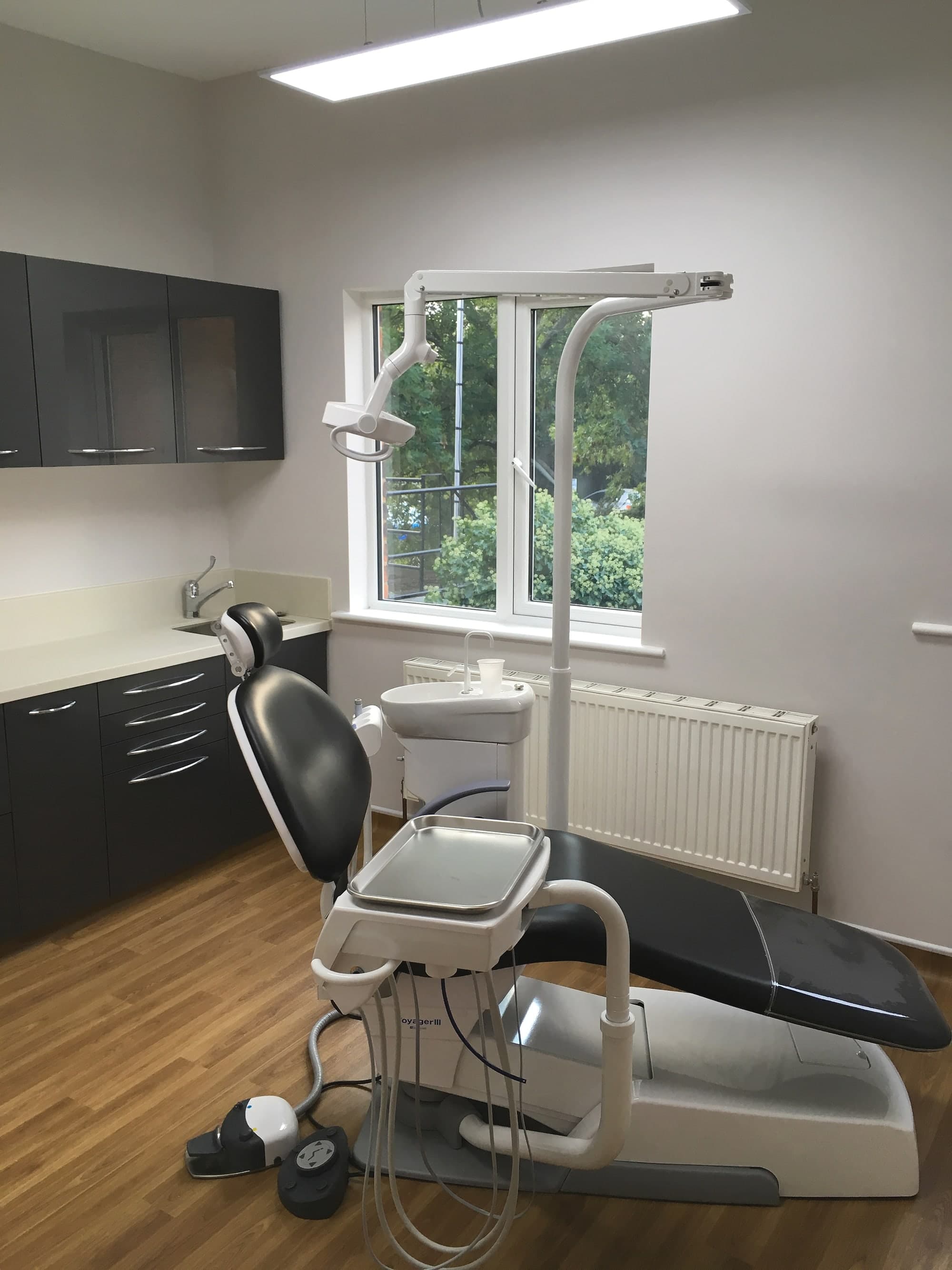 Completed dental surgery fit-out by Maycor