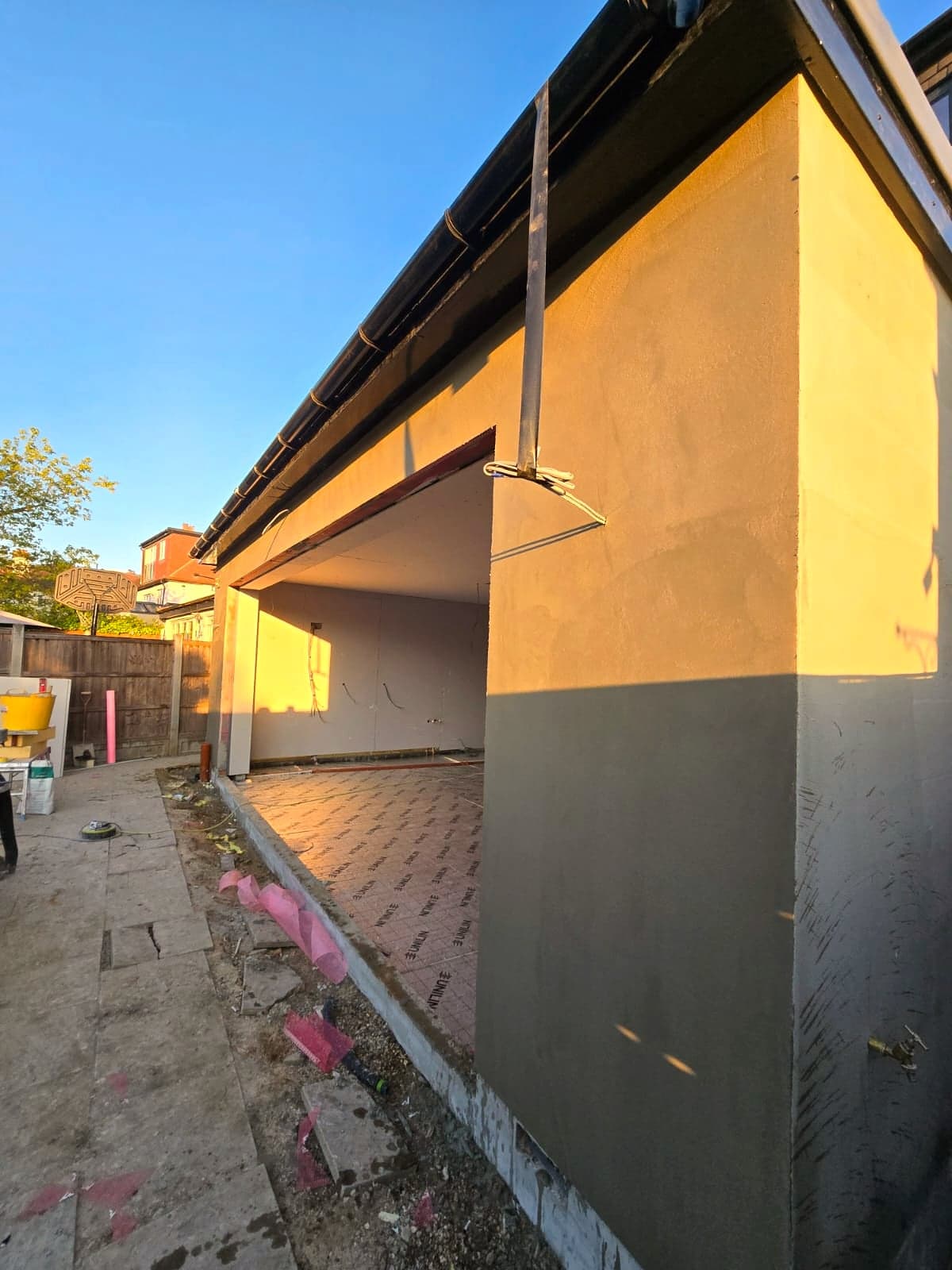 Extension flank wall and new roof structure before rendering, High Barnet EN5